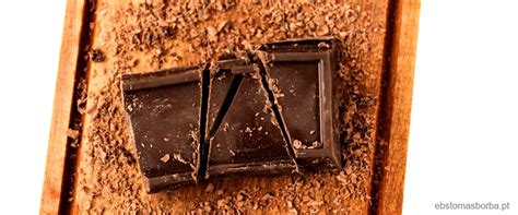 um fabricante diminui a quantidade de chocolate em uma caixa